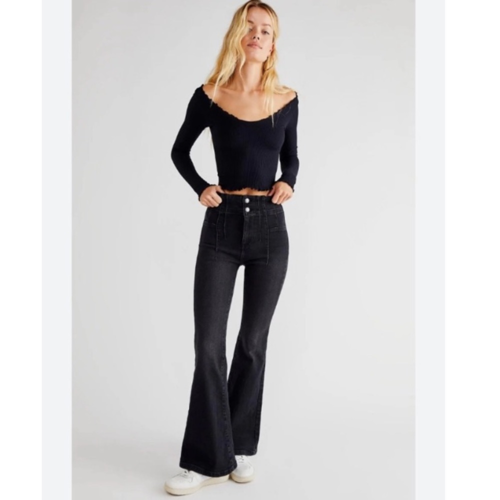 Free People x We The Free Jayde Retro High Rise Flare Stretch Jeans Onyx 25 - Picture 6 of 17